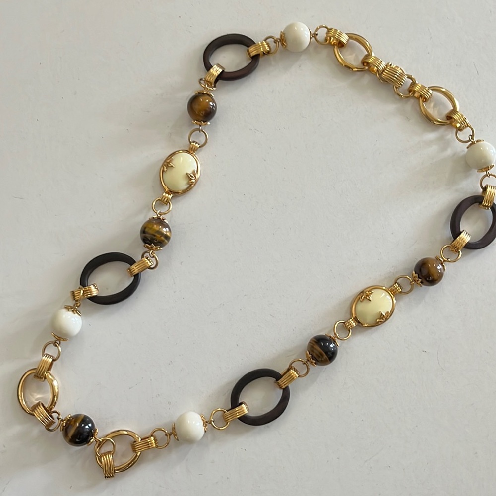 Brooks Brothers long necklace